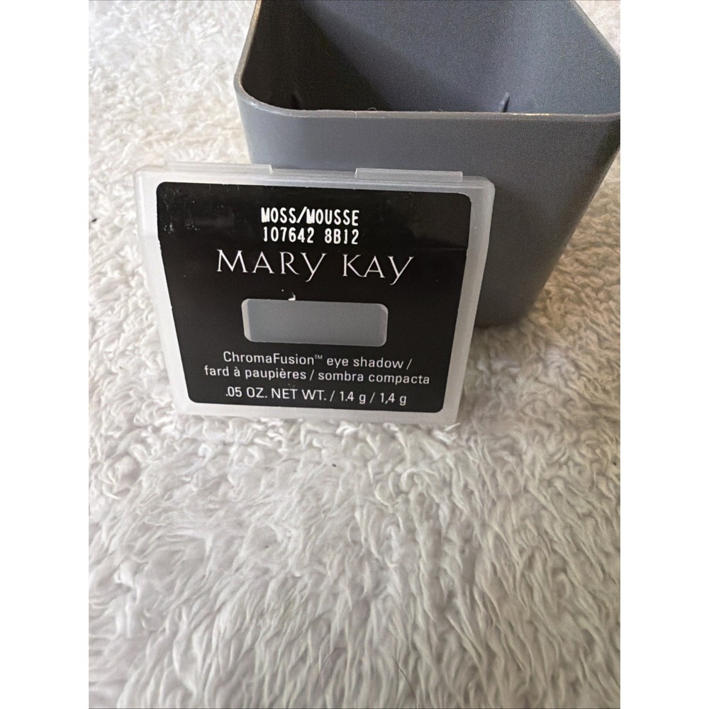Mary Kay ChromaFusion Eye Shadow Single Moss Pressed Powder 0.05oz 107642 New
